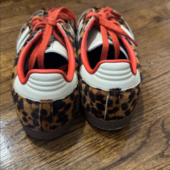 Adidas - Picture 4 of 5